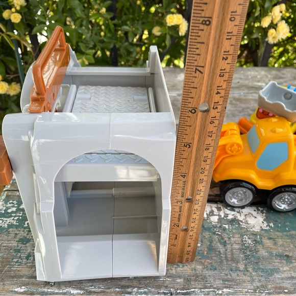 CP Building Buddies construction rock quarry playset - Picture 5 of 6